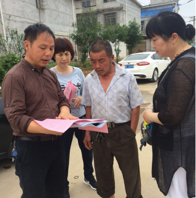 1529048437352067279.png (咸安科协)同吃同住同劳动 真情帮扶暖人心146.png