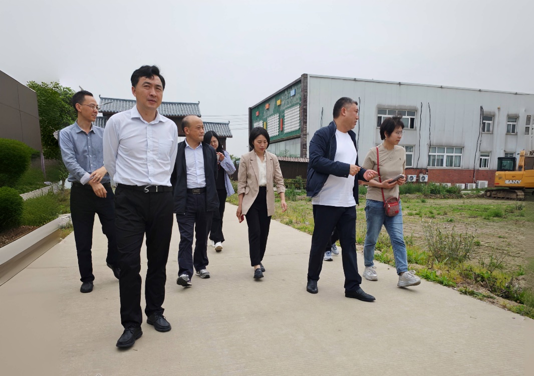 1714093266535097142.jpg 1_省考核组到孝南区开展省级基层科普能力建设项目绩效评价及验收工作.jpg