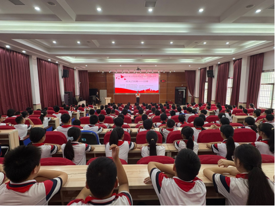 荆楚科普大讲堂走进咸宁，点亮青少年科学梦想202.png